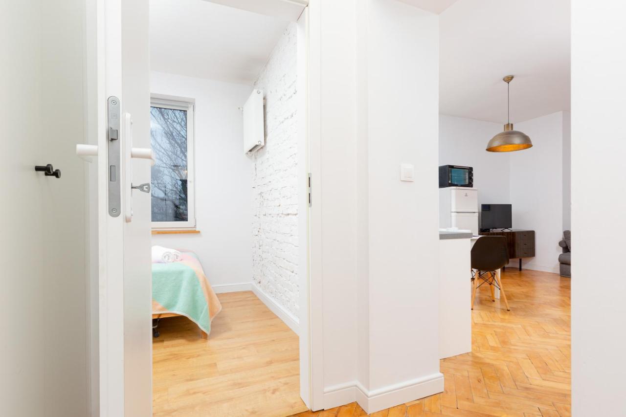 Mokotow Apartment Metro Raclawicka By Renters Warszawa Eksteriør billede